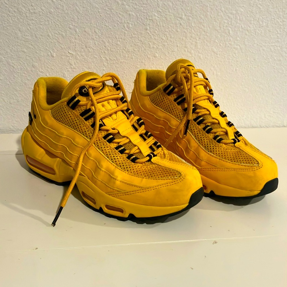 NIKE AIR MAX NYC